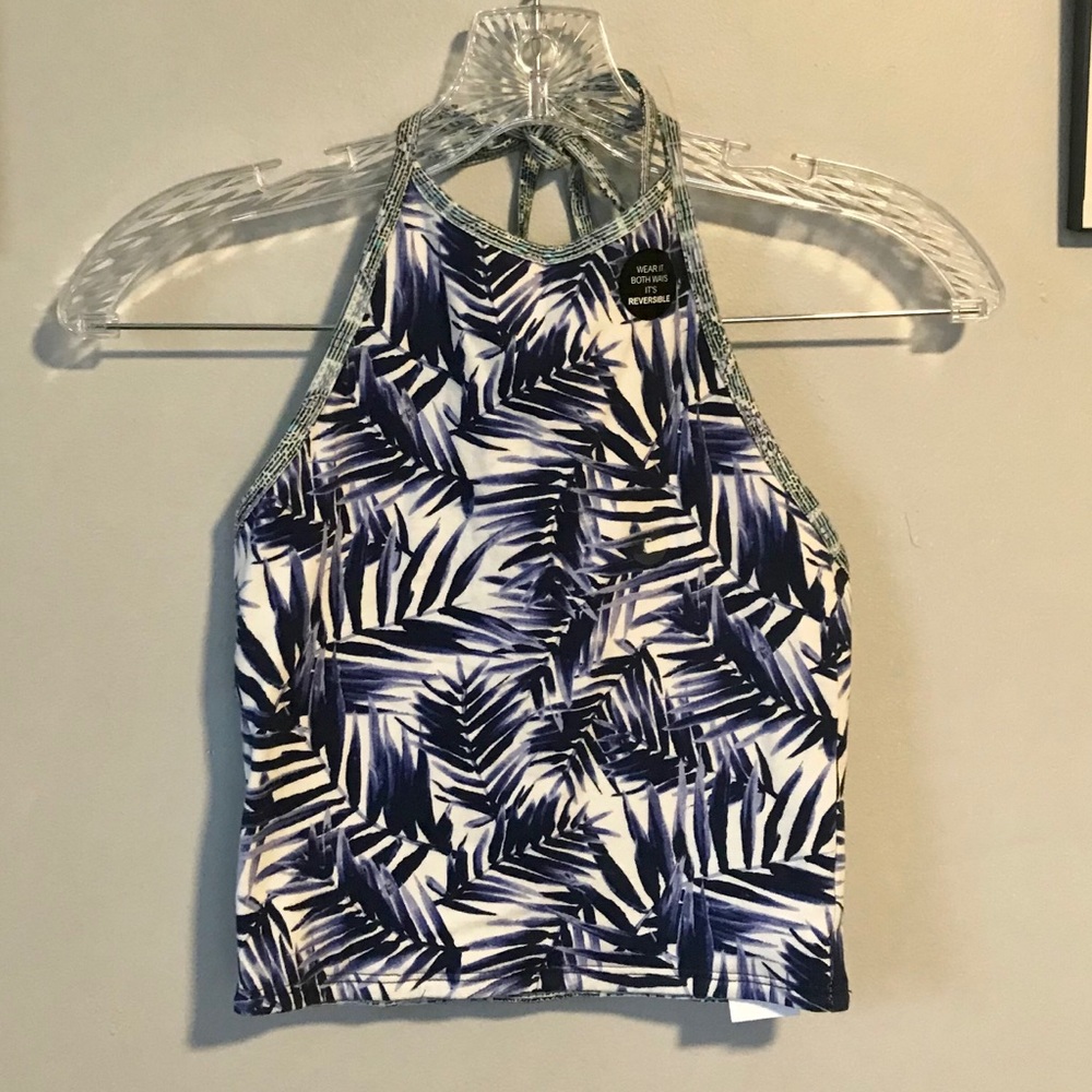 Reversible Halter Crop Top - Picture 4 of 8